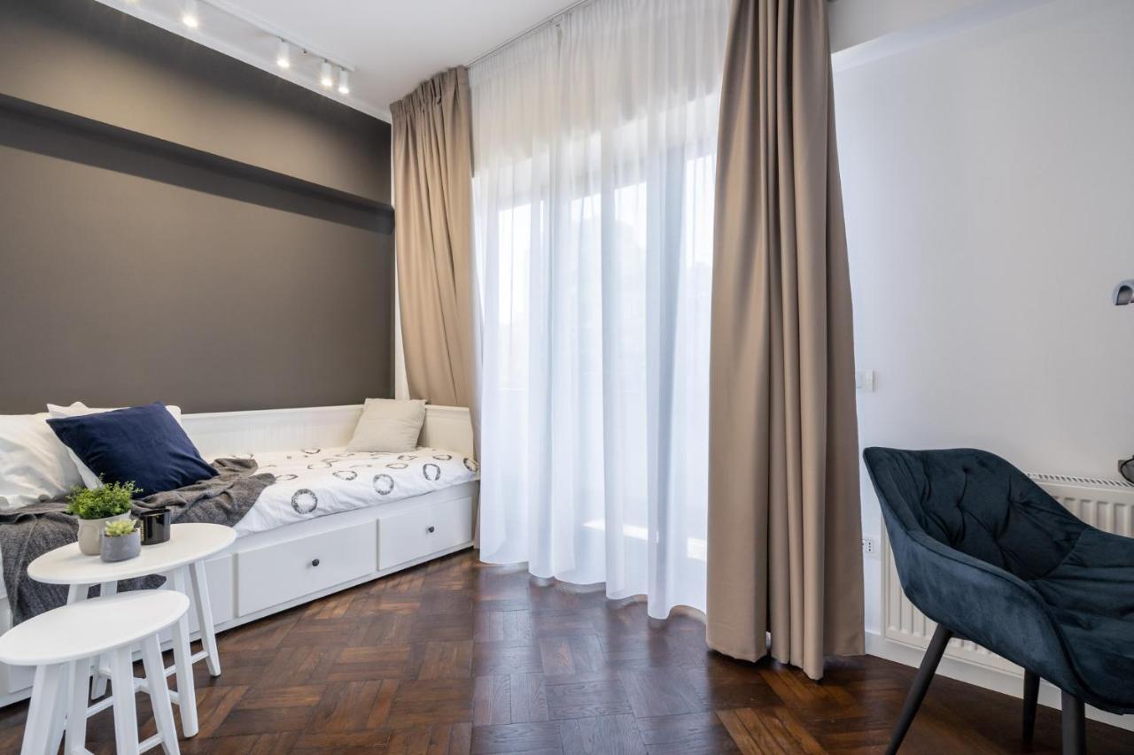 Elegant Two Bedrooms Apartment 부쿠레슈티 외부 사진